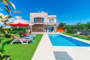 Ferienhaus mit Privatpool für 8 Personen ca 180 qm in Galižana, Istrien Istrische Riviera